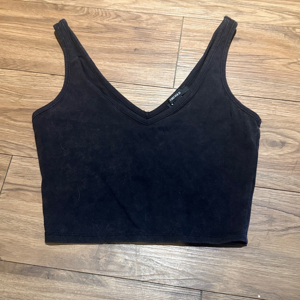 Forever 21 Black V-Neck Cropped Tank Top